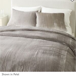 West Elm Crinkle Velvet King Duvet cover in Pearl Grey